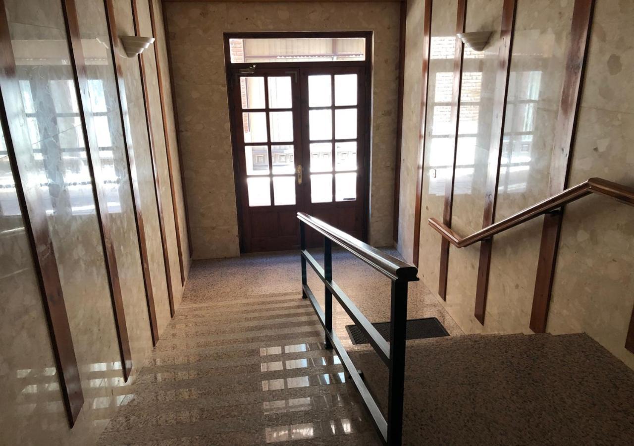 Apartamento Ático en la plaza de Toro con garaje Exterior foto